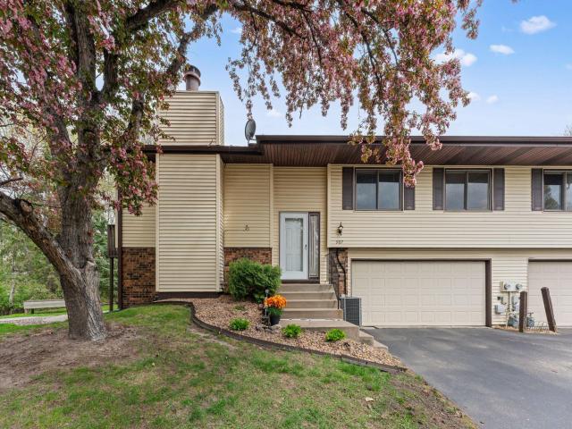 907 Heritage Court W Saint Paul MN 55127 - MLS# 7110361