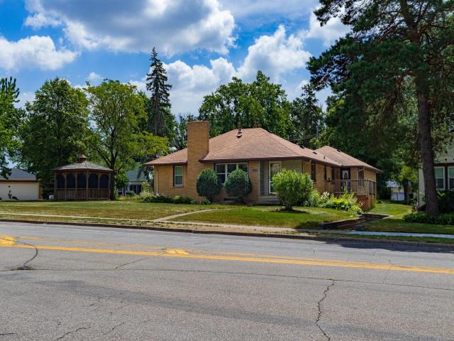 4201 40th Avenue N Minneapolis MN 55422 - MLS# 7110457