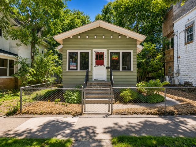 1004 26th Avenue SE Minneapolis MN 55414 - MLS# 7110543