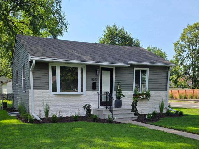 8200 Clinton Avenue S Bloomington MN 55420 - MLS# 7110748
