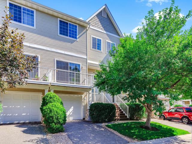 428 Willoughby Way W Hopkins MN 55305 - MLS# 7110785