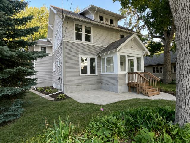 711 Clausen Avenue Albert Lea MN 56007 - MLS# 7110904