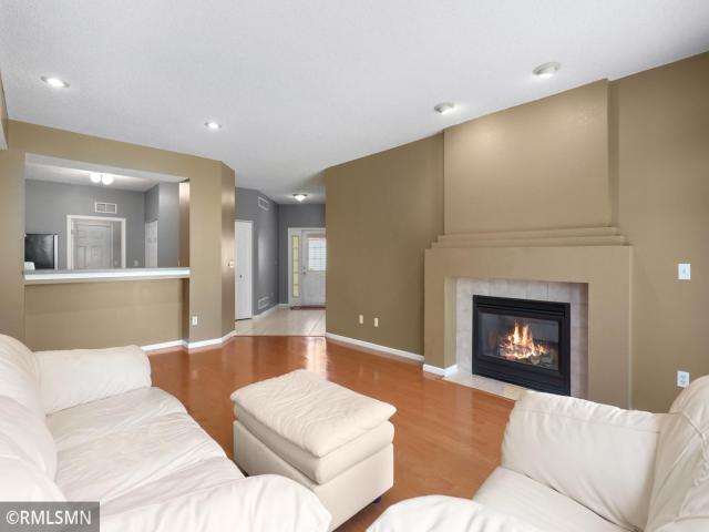 2176 Cool Stream Circle Unit 1806 Eagan MN 55122 - MLS# 7110916