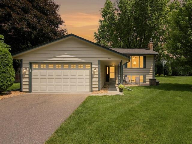 8033 Dakota Lane Chanhassen MN 55317 - MLS# 7111045