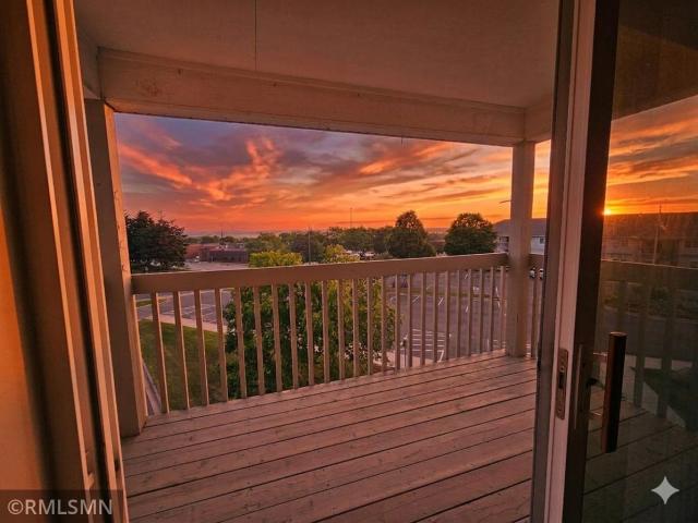 12575 Pleasant Avenue Unit 305 Burnsville MN 55337 - MLS# 7111277