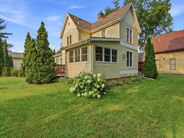 610 Washington Avenue Wabasha MN 55981 - MLS# 7111381