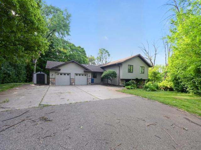 4110 Juneau Lane N Minneapolis MN 55446 - MLS# 7111617