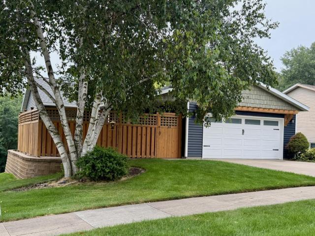 614 37th Street SW Rochester MN 55902 - MLS# 7111651