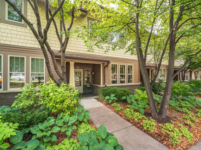 2108 Village Terrace Minneapolis MN 55431 - MLS# 7111695