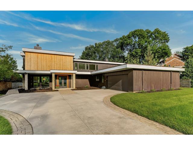1061 Plummer Lane SW Rochester MN 55902 - MLS# 7111748