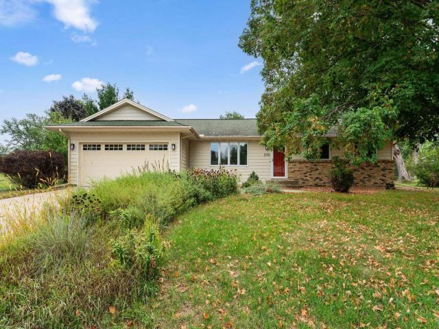 1096 Rome Court Apple Valley MN 55124 - MLS# 7111814
