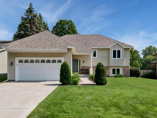 15481 Michele Lane Eden Prairie MN 55346 - MLS# 7111869