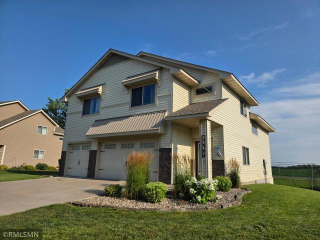 1667 Hidden Trail Mayer MN 55360 - MLS# 7112066
