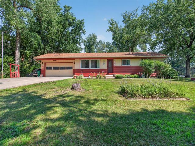 7213 153rd Lane NW Andover MN 55303 - MLS# 7112357