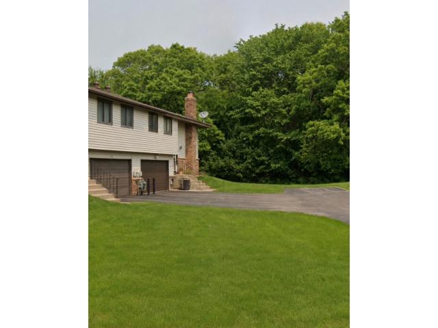1711 Hickory Hill Drive Eagan MN 55122 - MLS# 7112437
