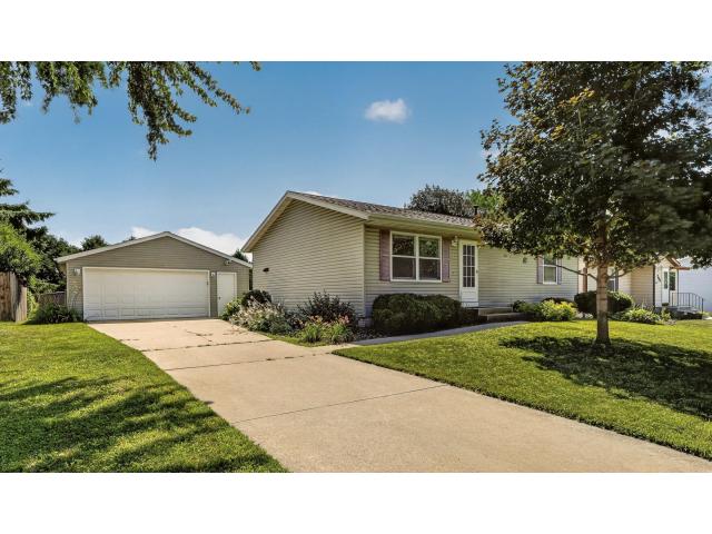 792 41st Avenue NW Rochester MN 55901 - MLS# 7112523