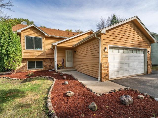 1712 Rio Loma Drive Burnsville MN 55337 - MLS# 7112542