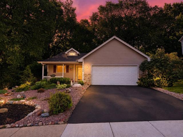 13520 Havelock Trail Apple Valley MN 55124 - MLS# 7112605