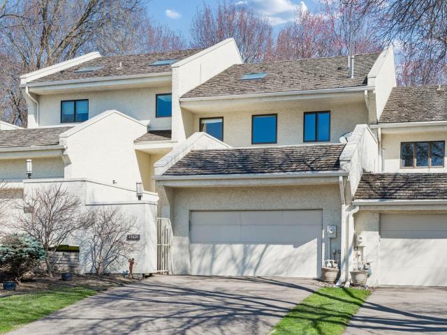 11620 Vista Drive Hopkins MN 55343 - MLS# 7112695