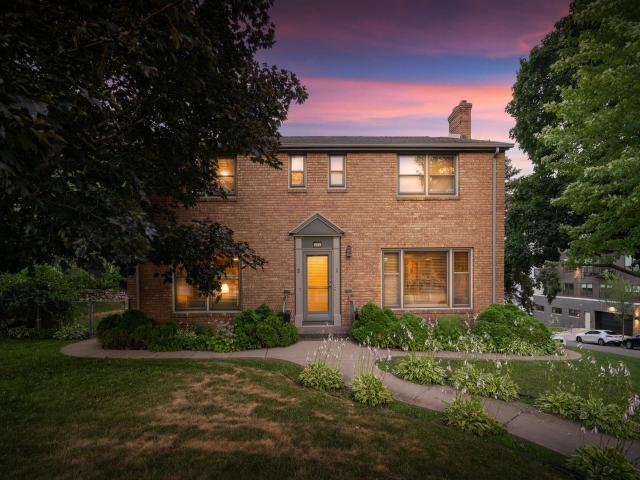 444 Lexington Parkway S Unit 2 Saint Paul MN 55105 - MLS# 7112803