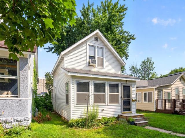 556 W 5th Street Winona MN 55987 - MLS# 7112891