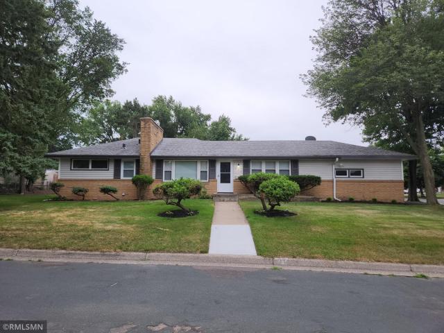 500 Bennett Drive NE Minneapolis MN 55432 - MLS# 7112934