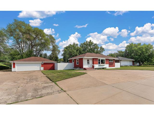 2132 Atlantic Street Maplewood MN 55109 - MLS# 7113190