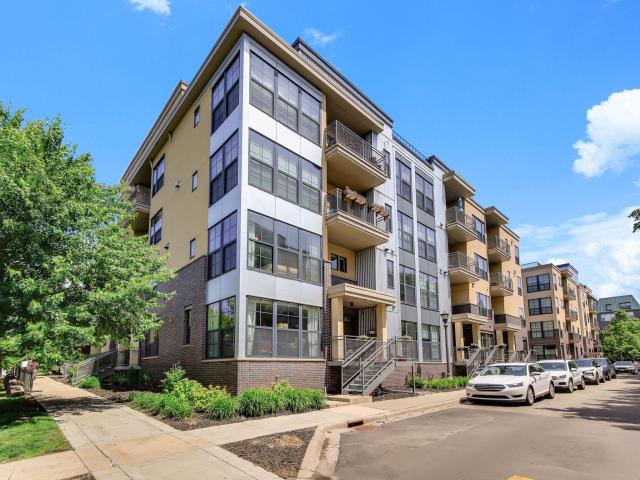 820 Emerald Street Unit 117 Saint Paul MN 55114 - MLS# 7113200