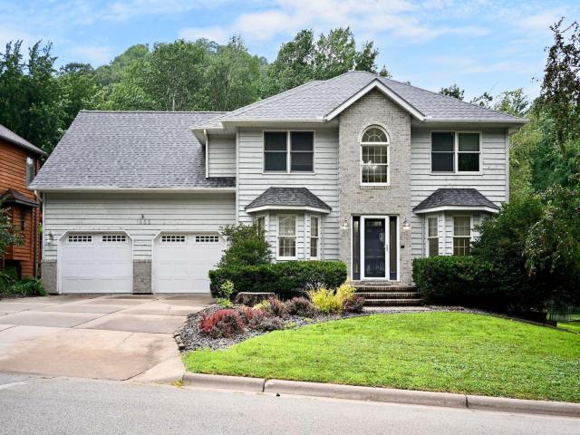 1555 48th Avenue Winona MN 55987 - MLS# 7113201