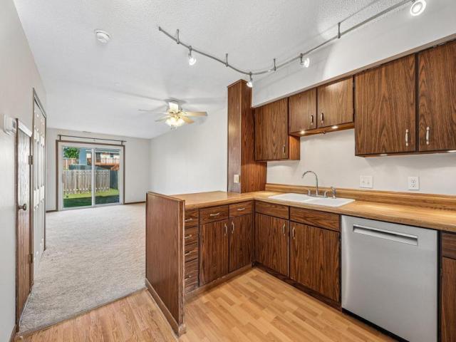 846 Woodgate Drive Unit 213 Vadnais Heights MN 55127 - MLS# 7113419