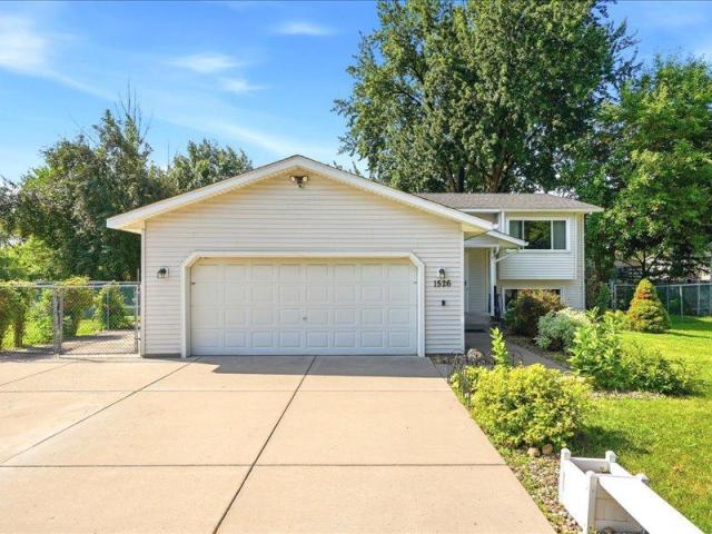 1526 Sherren Avenue E Maplewood MN 55109 - MLS# 7113623