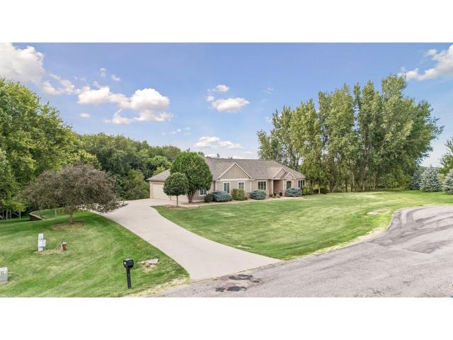 1057 Ridge Crest Lane NW Rochester MN 55901 - MLS# 7113700