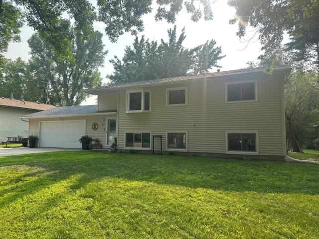 1835 Bayview Drive Albert Lea MN 56007 - MLS# 7113704