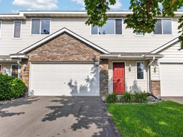 4388 Blakewood Drive Shakopee MN 55379 - MLS# 7113894