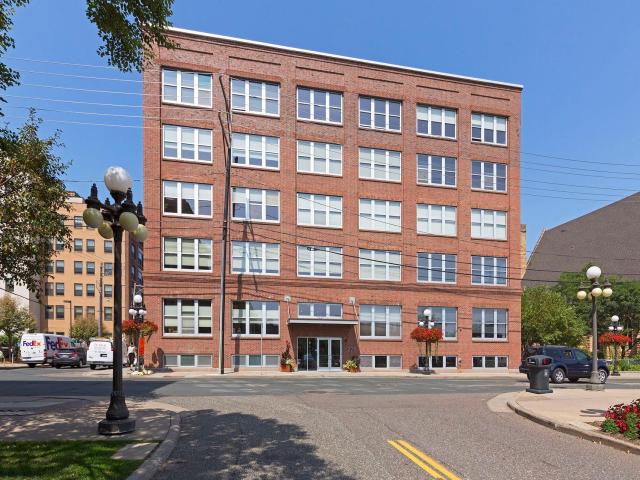 225 9th Street E Unit 304 Saint Paul MN 55101 - MLS# 7113952