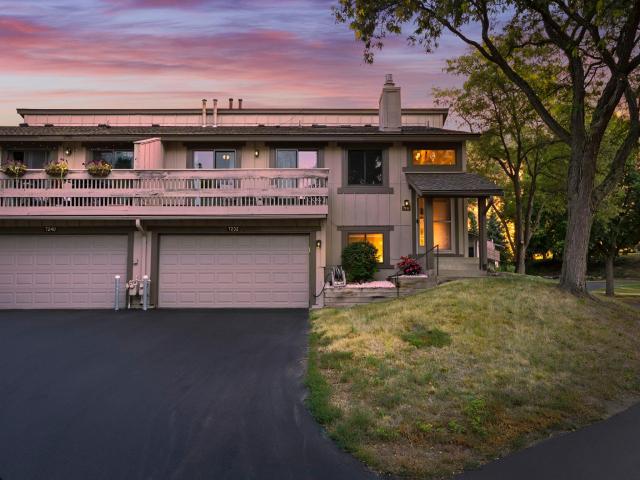 7232 Woodstock Curve Bloomington MN 55438 - MLS# 7114003