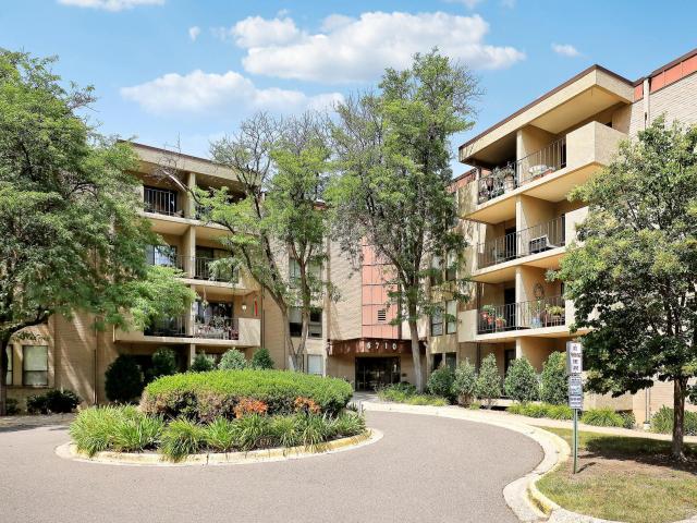 6710 Vernon Avenue S Unit 406 Edina MN 55436 - MLS# 7114064