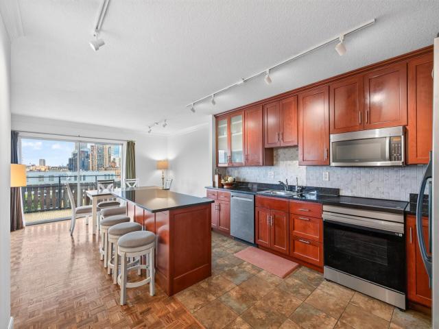 410 Groveland Avenue Unit 702 Minneapolis MN 55403 - MLS# 7114106