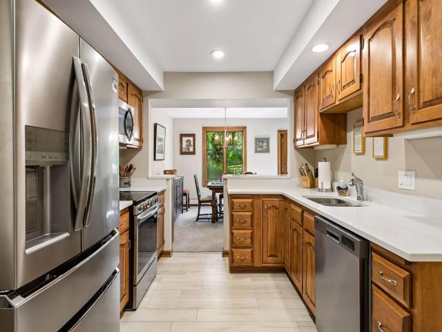 5501 Dewey Hill Road Unit 140 Minneapolis MN 55439 - MLS# 7114229