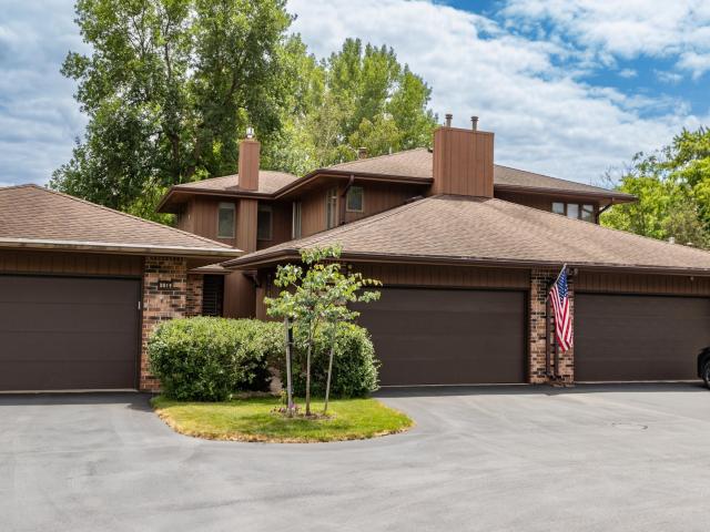 2016 Southfield Court SW Rochester MN 55902 - MLS# 7114287