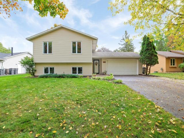 10359 Huntington Drive Eden Prairie MN 55347 - MLS# 7114307