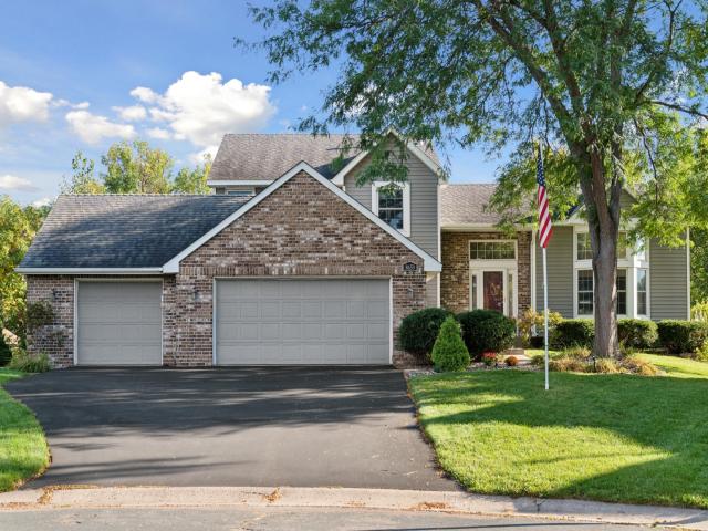 8659 Quinwood Lane N Maple Grove MN 55369 - MLS# 7114571