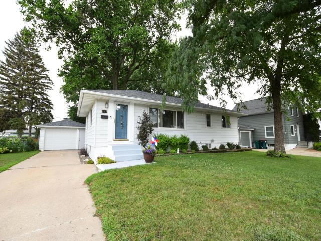 821 12th Avenue SE Rochester MN 55904 - MLS# 7114590