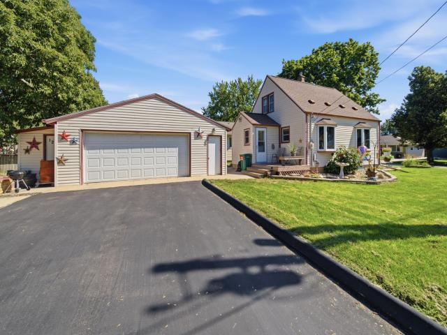1253 8th Avenue SE Rochester MN 55904 - MLS# 7114696