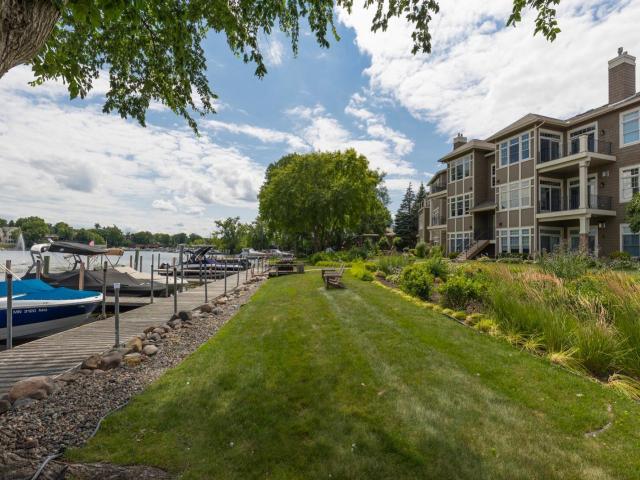 21957 Minnetonka Boulevard Unit 17 Excelsior MN 55331 - MLS# 7114731