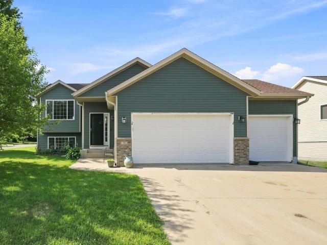 708 Maplebrook Drive NE Stewartville MN 55976 - MLS# 7114798
