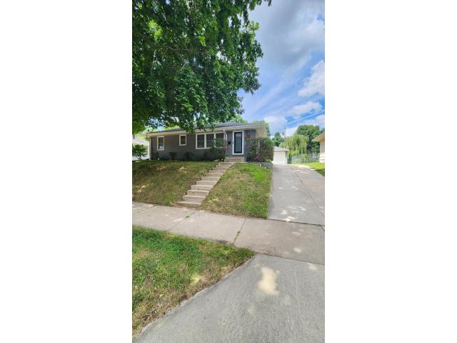 1433 Cascade Street NW Rochester MN 55901 - MLS# 7114802