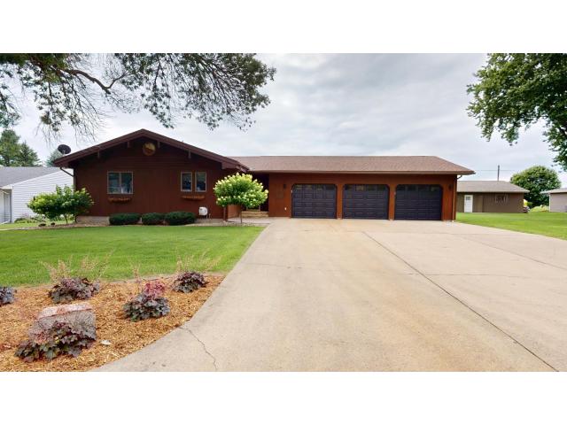 2017 Highland Avenue Albert Lea MN 56007 - MLS# 7114927