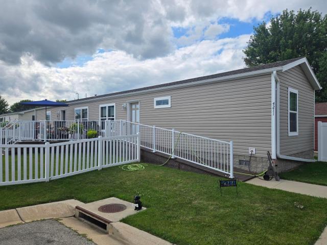 4211 Daffodil Ave SE Rochester MN 55904 - MLS# 7115051