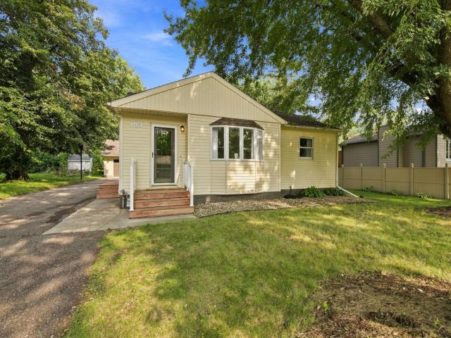 2130 Grand Avenue Albert Lea MN 56007 - MLS# 7115063